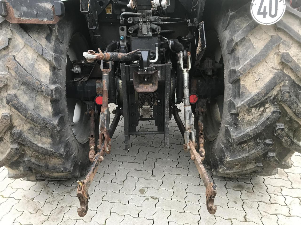 جرار Deutz-Fahr Agrofarm 420: صورة 7