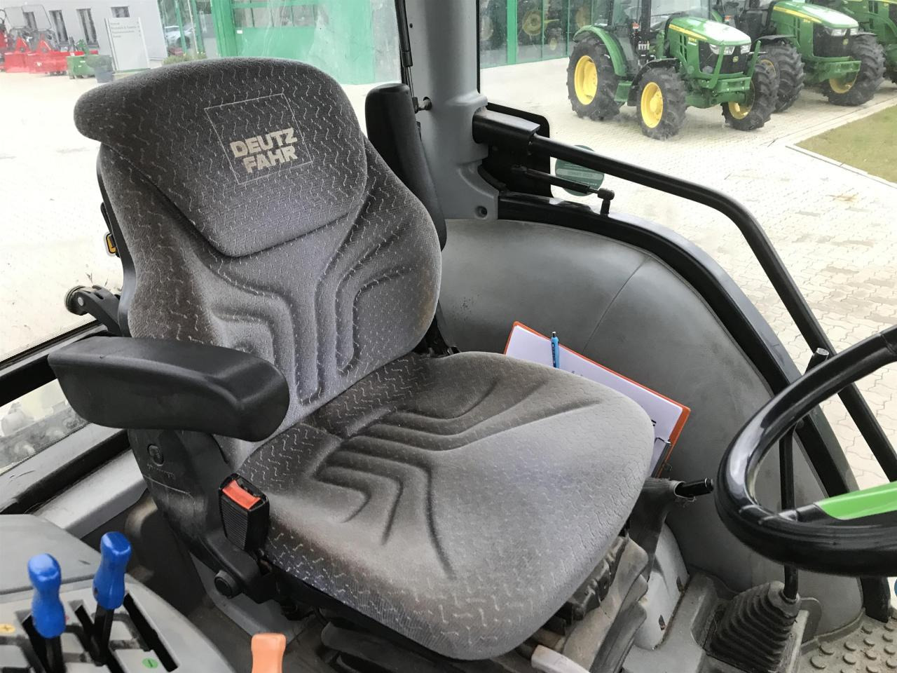 جرار Deutz-Fahr Agrofarm 420: صورة 9