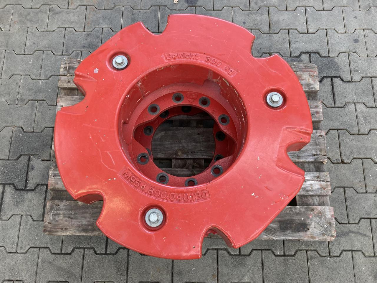 Fendt 2x 300 kg - الوزن المعاكس: صورة 3 Fendt 2x 300 kg - الوزن المعاكس: صورة 3