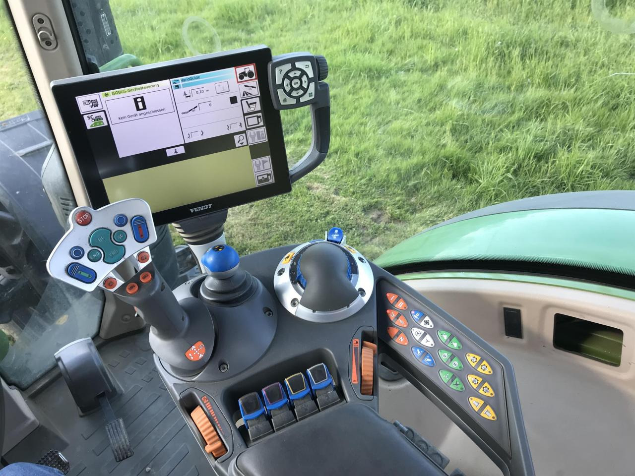 جرار Fendt 724 Vario Profi Plus: صورة 12