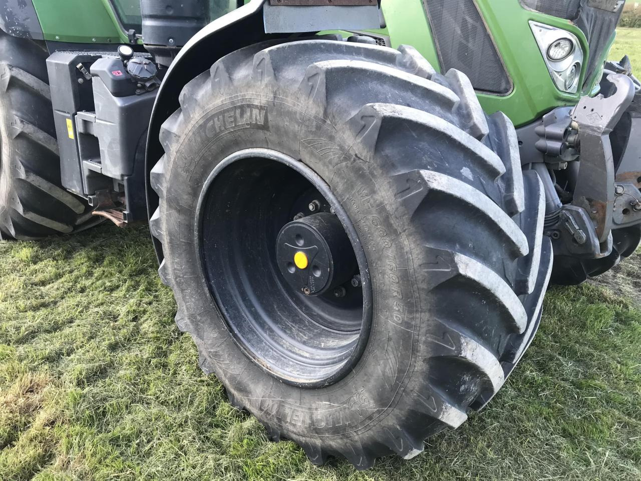 جرار Fendt 724 Vario Profi Plus: صورة 13