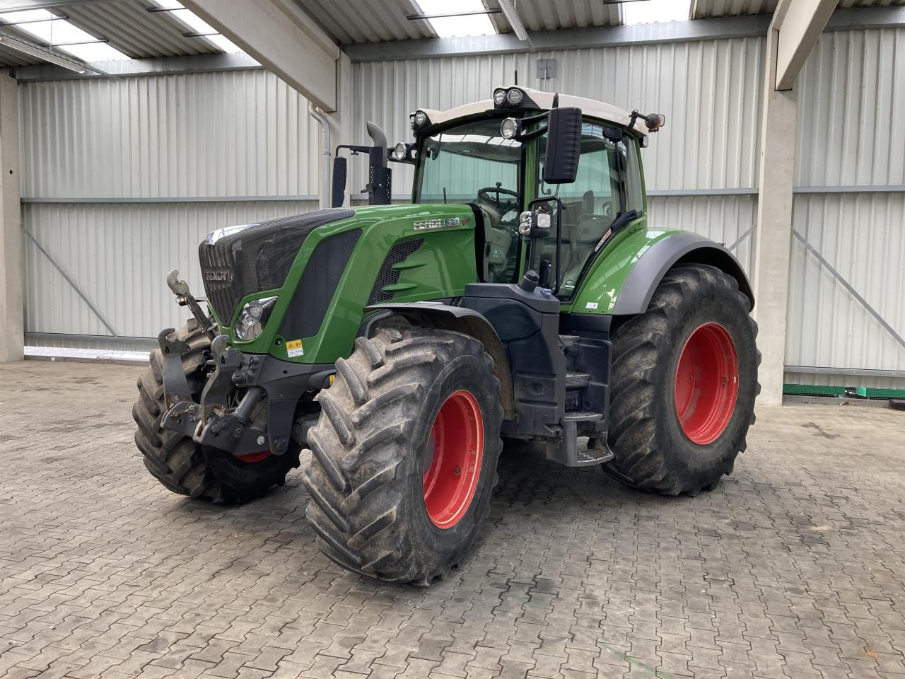 Fendt 828 Profi Plus - جرار: صورة 1 Fendt 828 Profi Plus - جرار: صورة 1