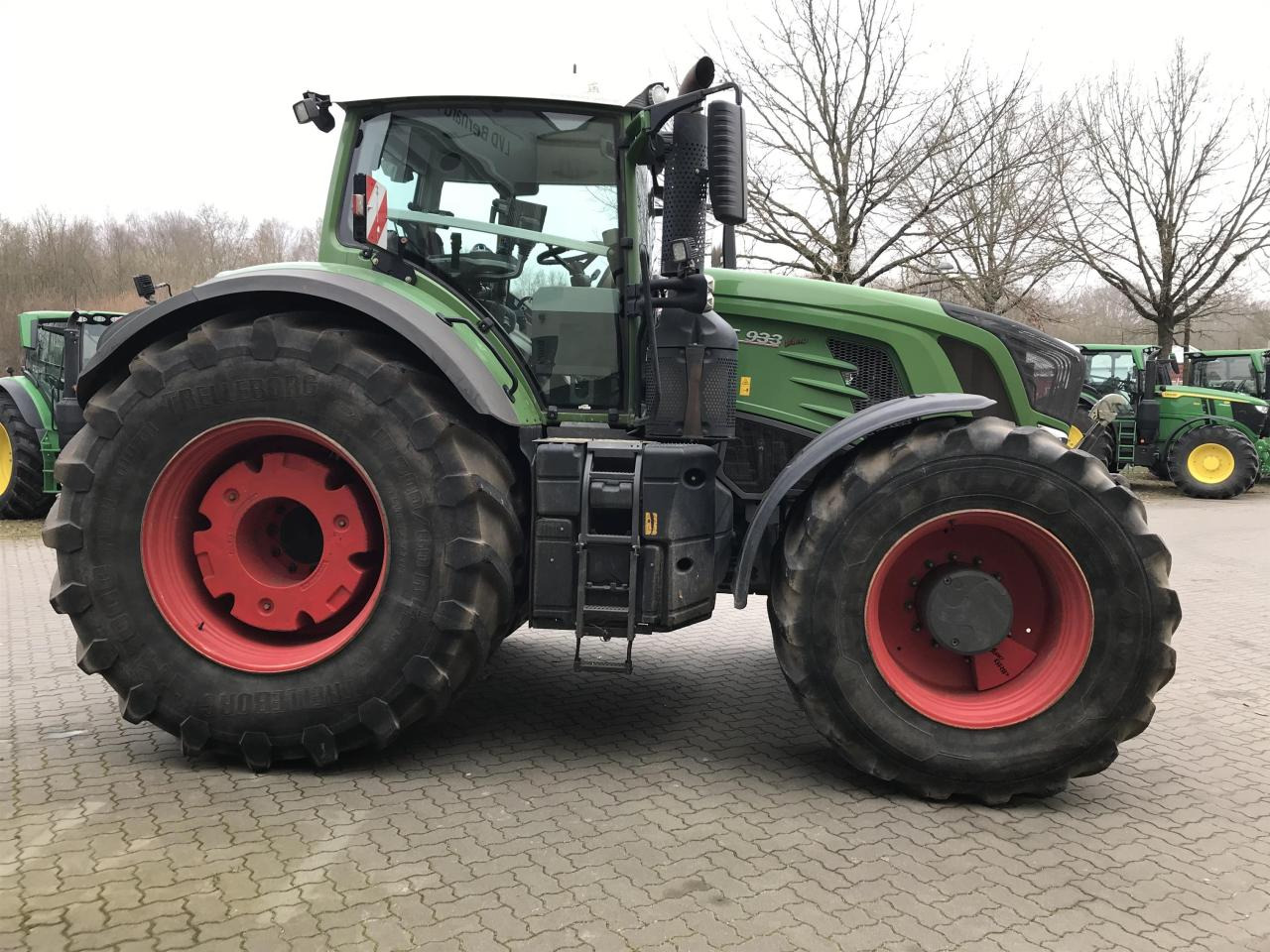 Fendt 933 Profi Plus - جرار: صورة 2 Fendt 933 Profi Plus - جرار: صورة 2