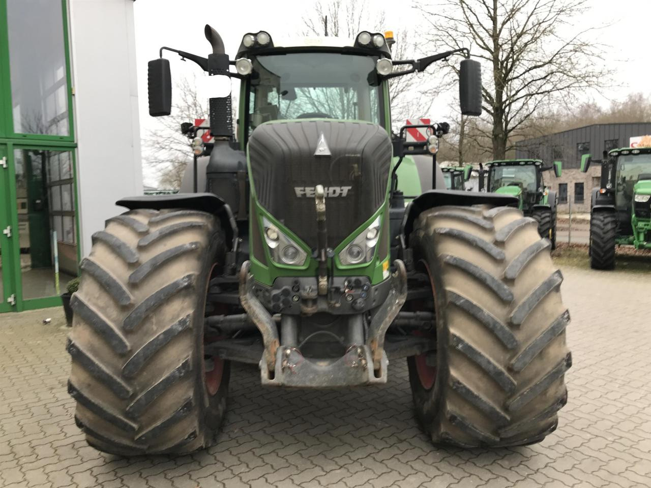 Fendt 933 Profi Plus - جرار: صورة 3 Fendt 933 Profi Plus - جرار: صورة 3