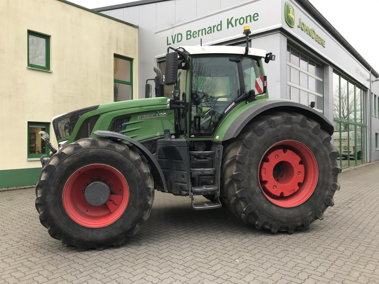 Fendt 933 Profi Plus - جرار: صورة 1 Fendt 933 Profi Plus - جرار: صورة 1