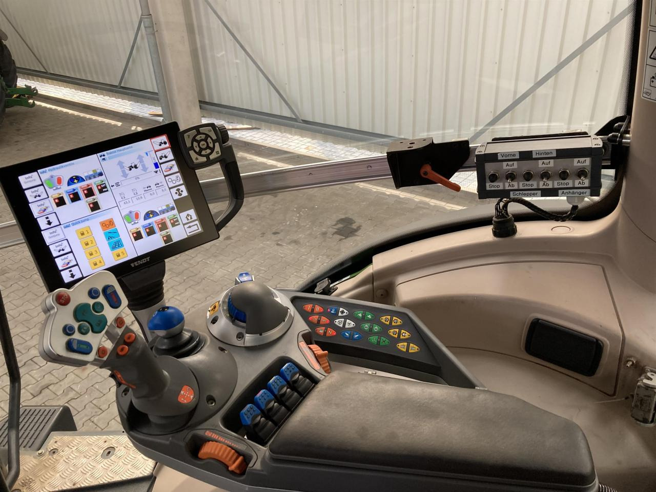 جرار Fendt 933 Vario Profi Plus: صورة 14 جرار Fendt 933 Vario Profi Plus: صورة 14