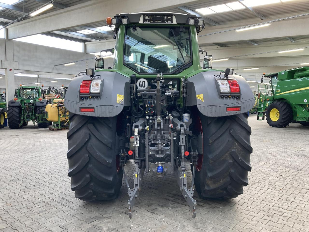 جرار Fendt 933 Vario Profi Plus: صورة 7 جرار Fendt 933 Vario Profi Plus: صورة 7