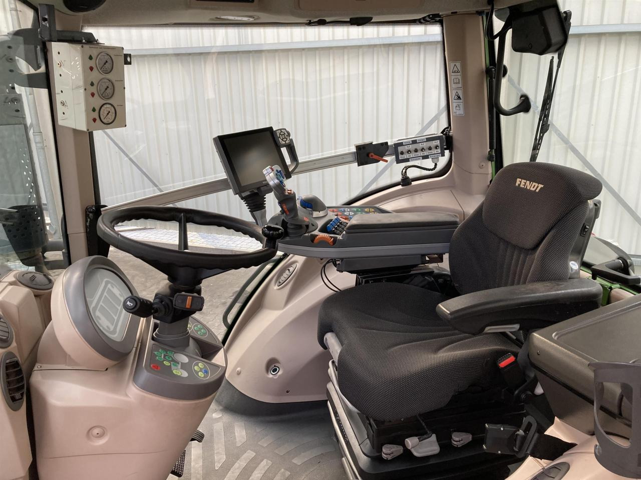 جرار Fendt 933 Vario Profi Plus: صورة 12 جرار Fendt 933 Vario Profi Plus: صورة 12