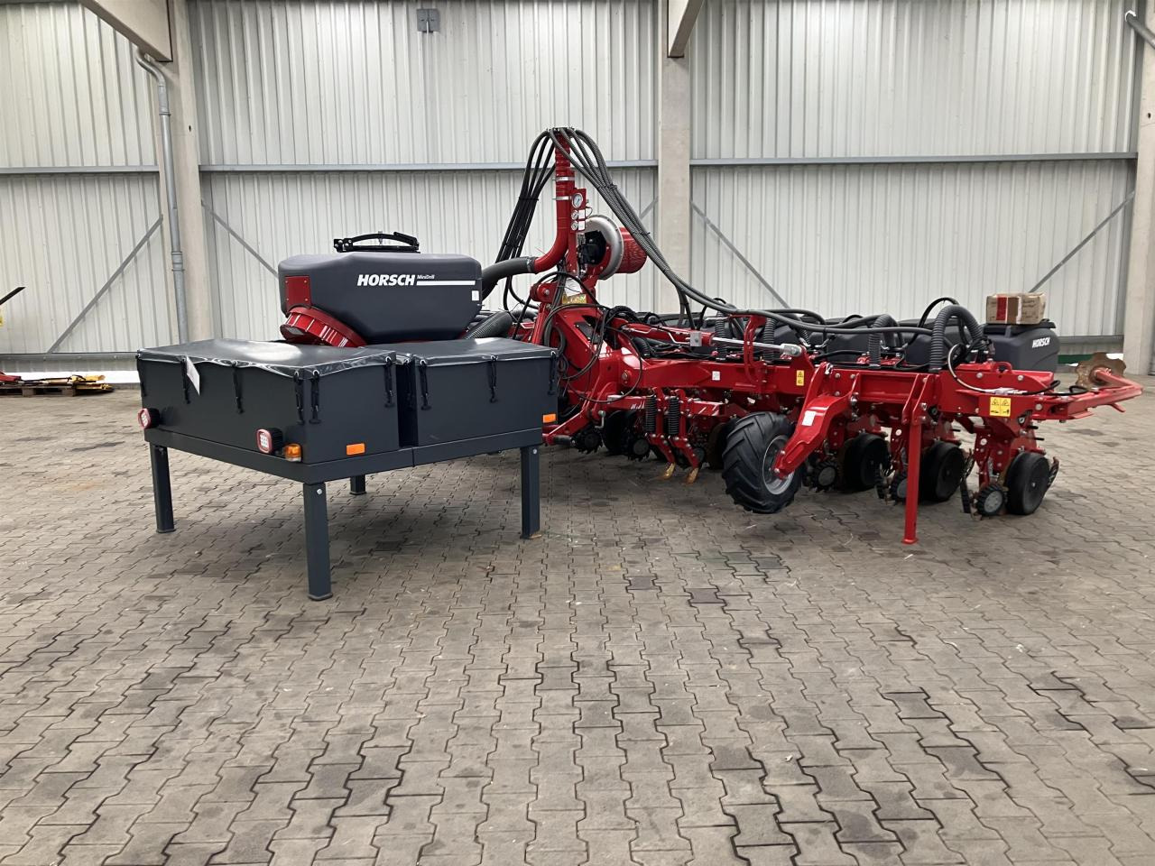 Horsch Maestro 11 RX - آلة نثر البذور الدقيقة: صورة 1 Horsch Maestro 11 RX - آلة نثر البذور الدقيقة: صورة 1