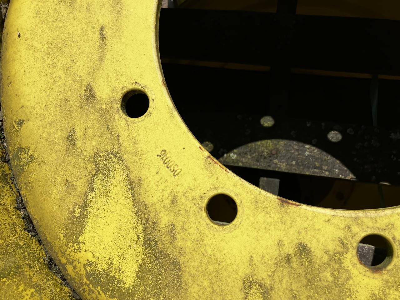 John Deere 18x28 - إطارات - الآلات الزراعية: صورة 2 John Deere 18x28 - إطارات - الآلات الزراعية: صورة 2