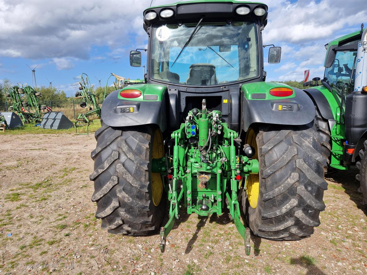 John Deere 6140R - جرار: صورة 3 John Deere 6140R - جرار: صورة 3