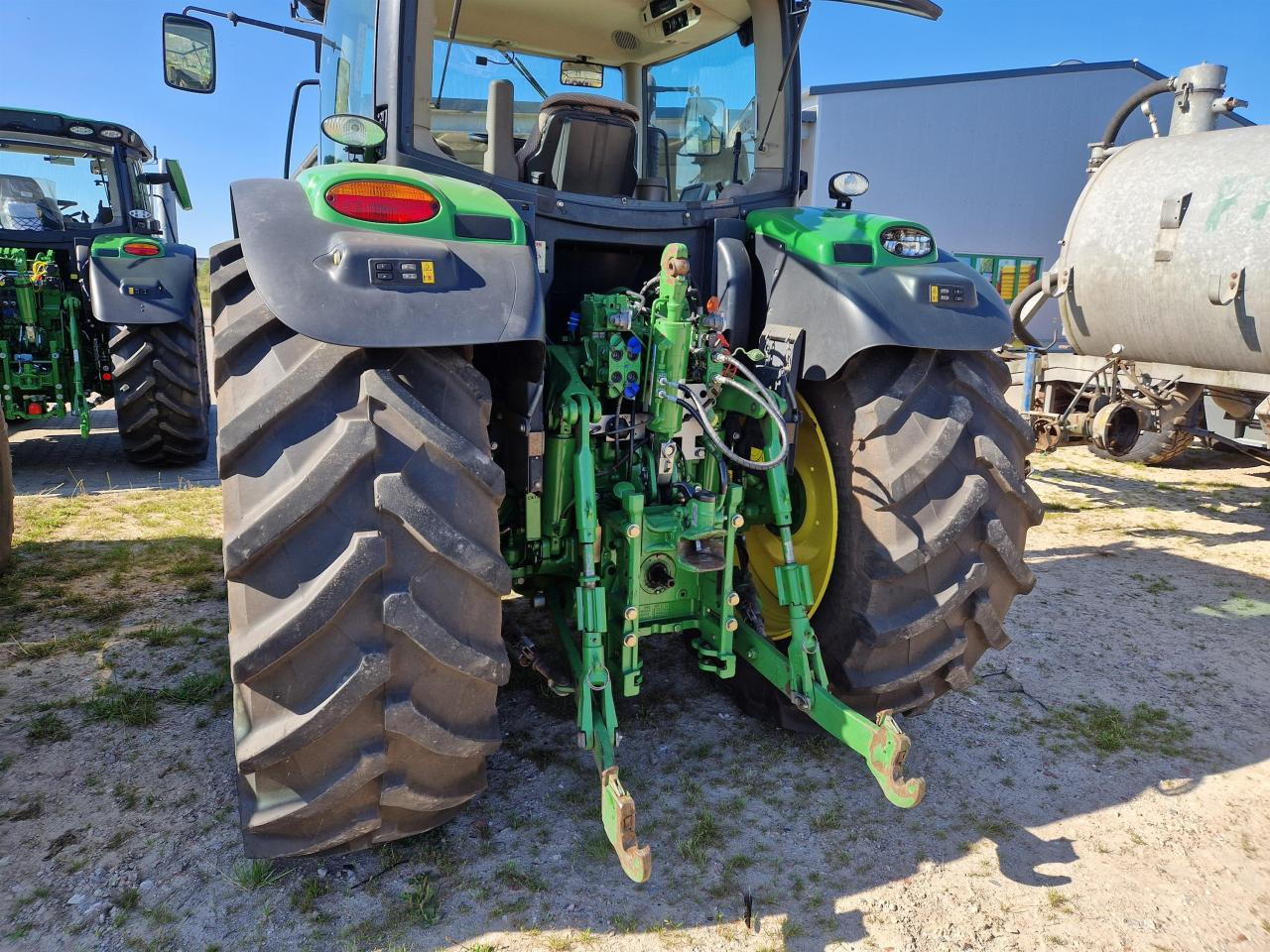 John Deere 6150R - جرار: صورة 3 John Deere 6150R - جرار: صورة 3