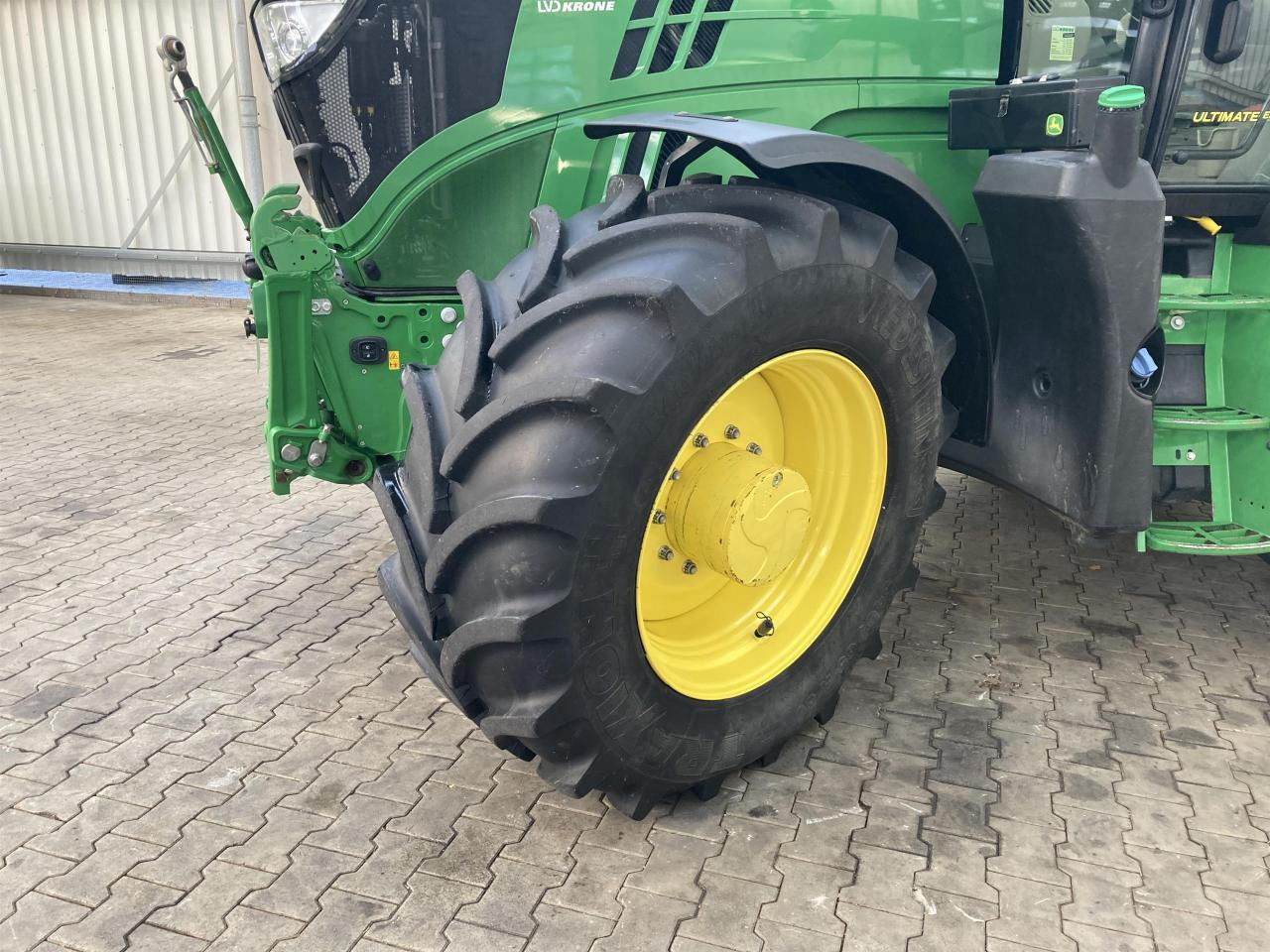 John Deere 6155R - جرار: صورة 2 John Deere 6155R - جرار: صورة 2