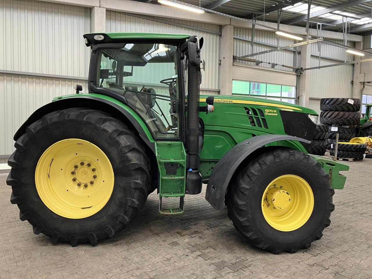 John Deere 6170R - جرار: صورة 4 John Deere 6170R - جرار: صورة 4