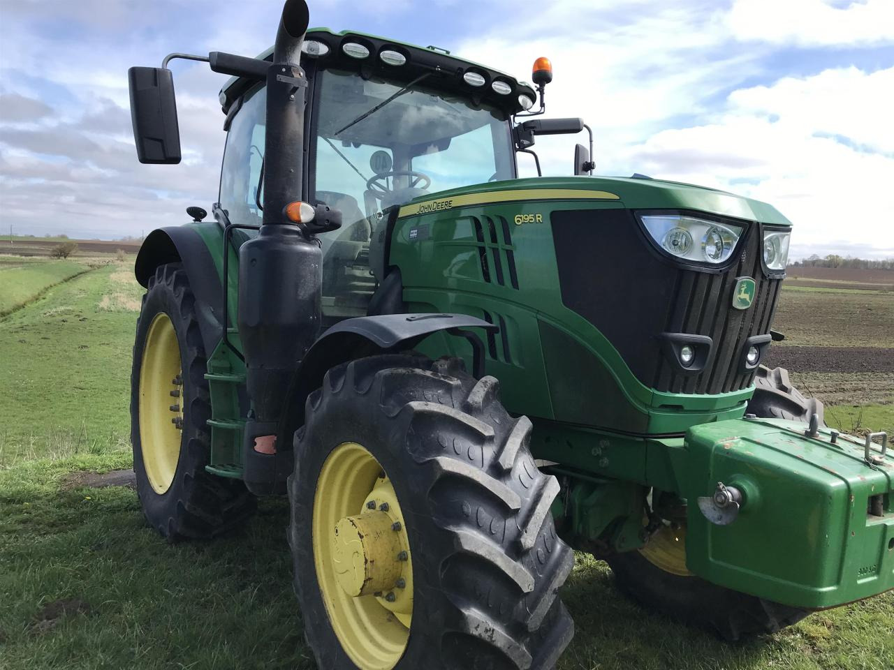 John Deere 6195R - جرار: صورة 2 John Deere 6195R - جرار: صورة 2
