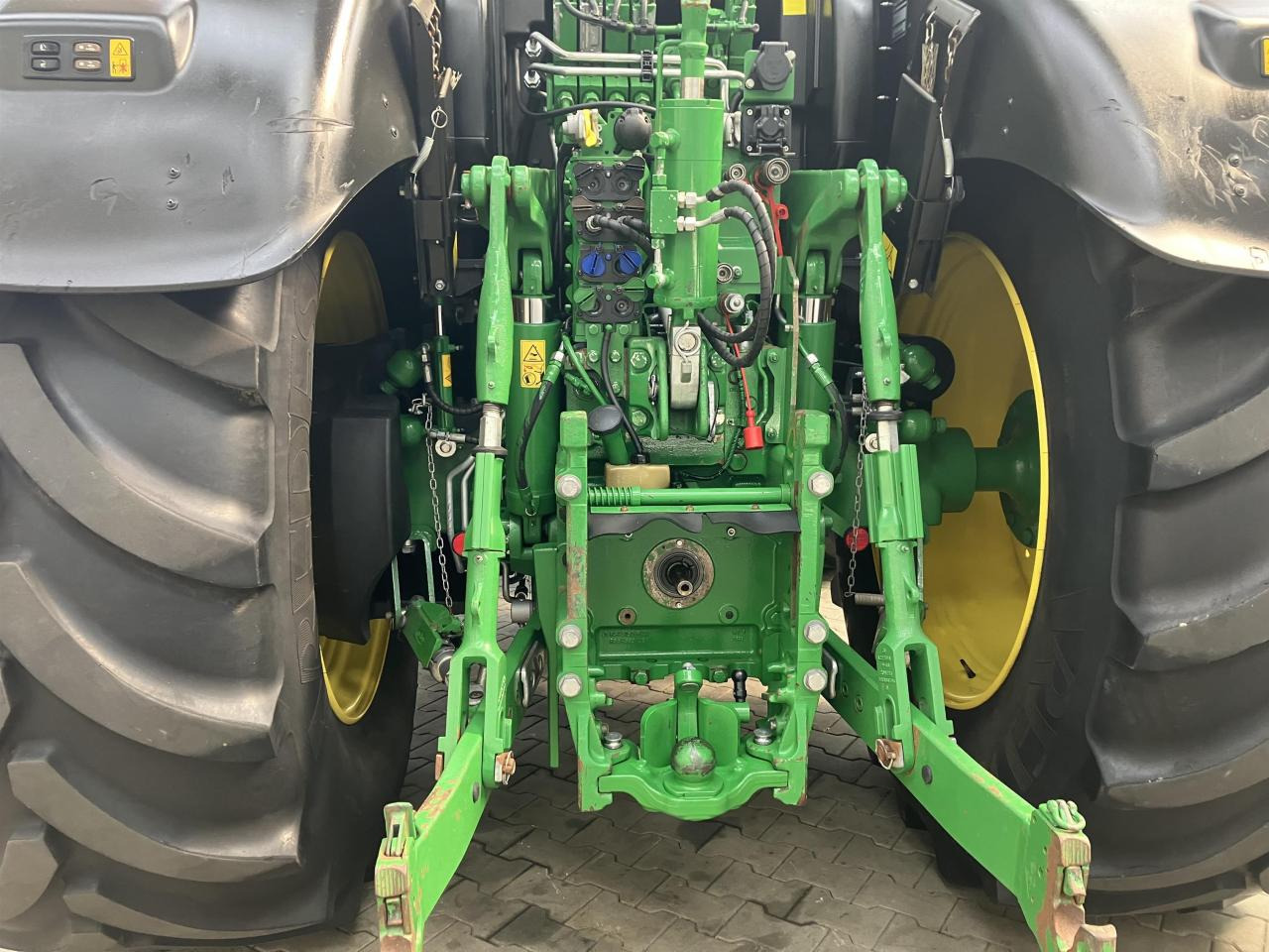 John Deere 6215R - جرار: صورة 5 John Deere 6215R - جرار: صورة 5