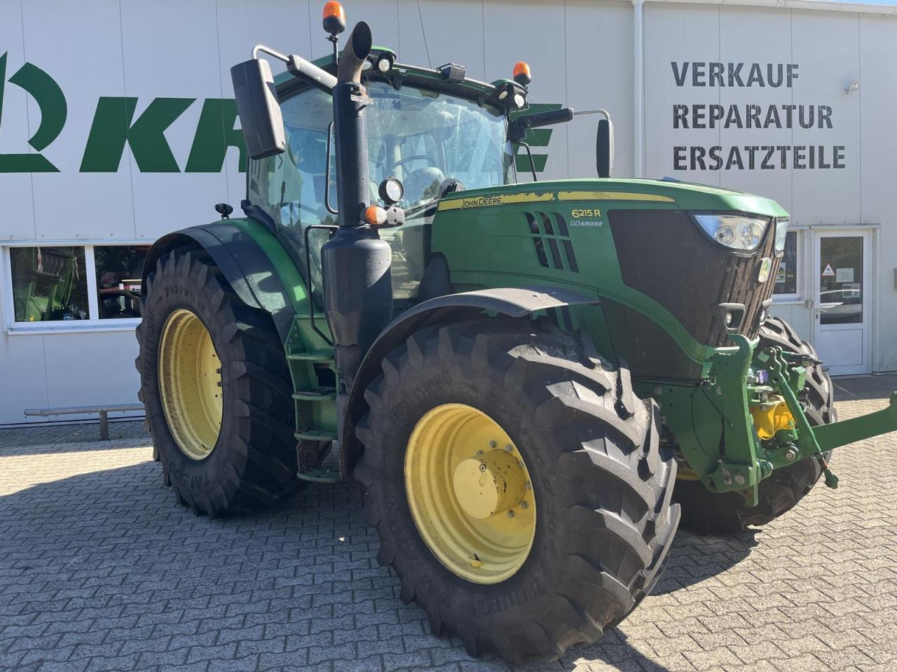 John Deere 6215R - جرار: صورة 2 John Deere 6215R - جرار: صورة 2