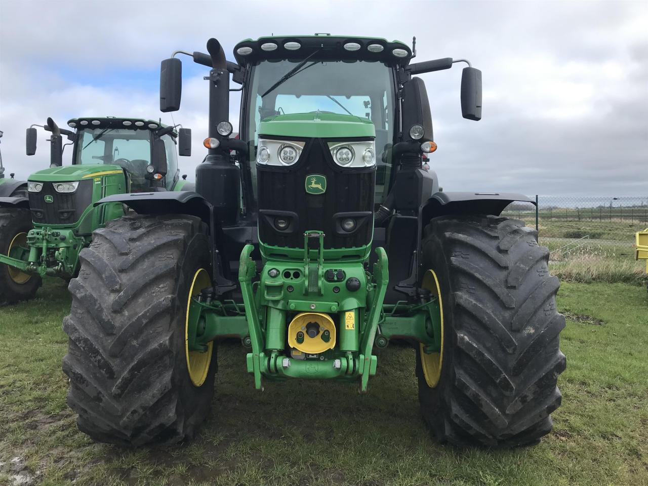 John Deere 6250R - جرار: صورة 3 John Deere 6250R - جرار: صورة 3