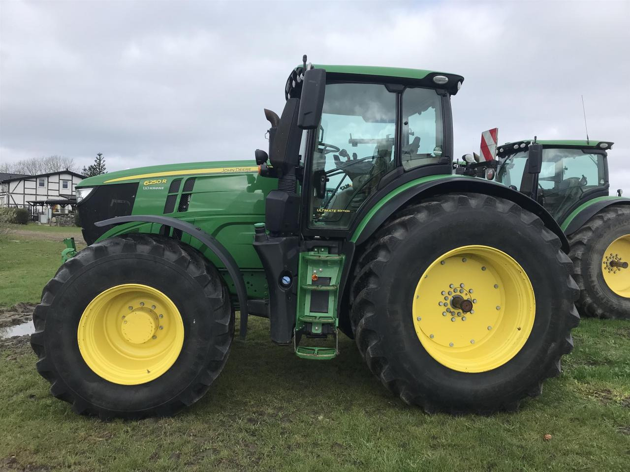 John Deere 6250R - جرار: صورة 1 John Deere 6250R - جرار: صورة 1