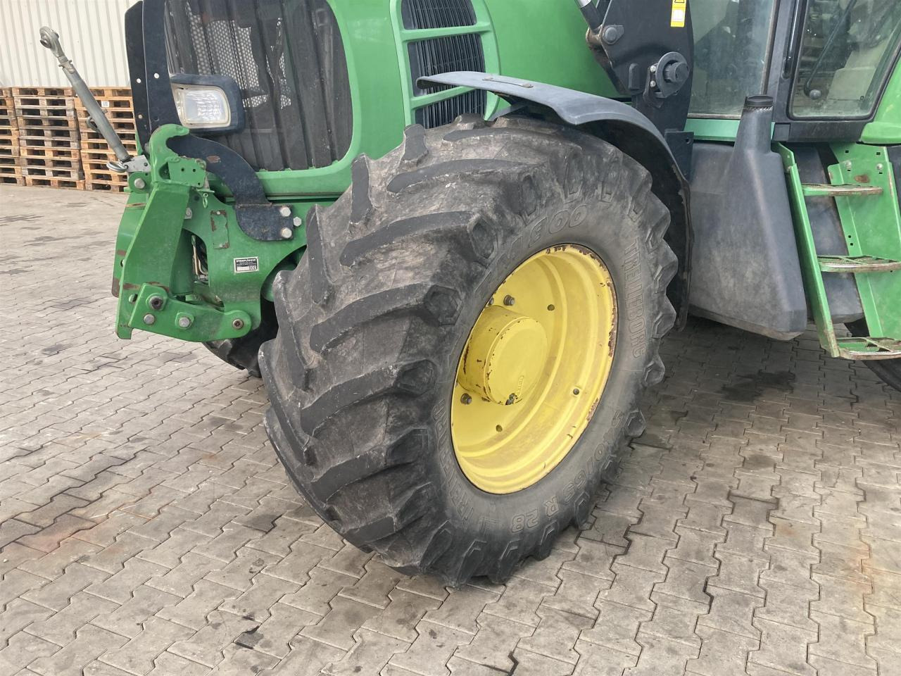 John Deere 6830 Plus - جرار: صورة 2 John Deere 6830 Plus - جرار: صورة 2