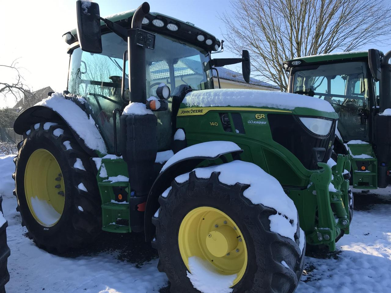 John Deere 6R 140 - جرار: صورة 1 John Deere 6R 140 - جرار: صورة 1