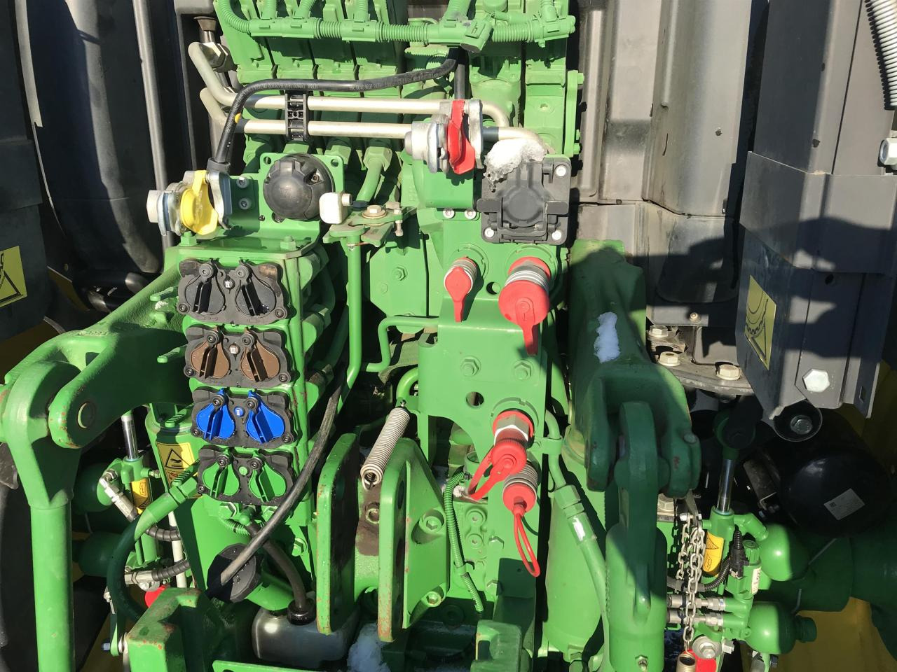 John Deere 6R 140 - جرار: صورة 4 John Deere 6R 140 - جرار: صورة 4