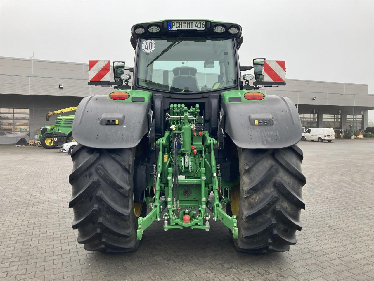 John Deere 6R 215 - جرار: صورة 3 John Deere 6R 215 - جرار: صورة 3
