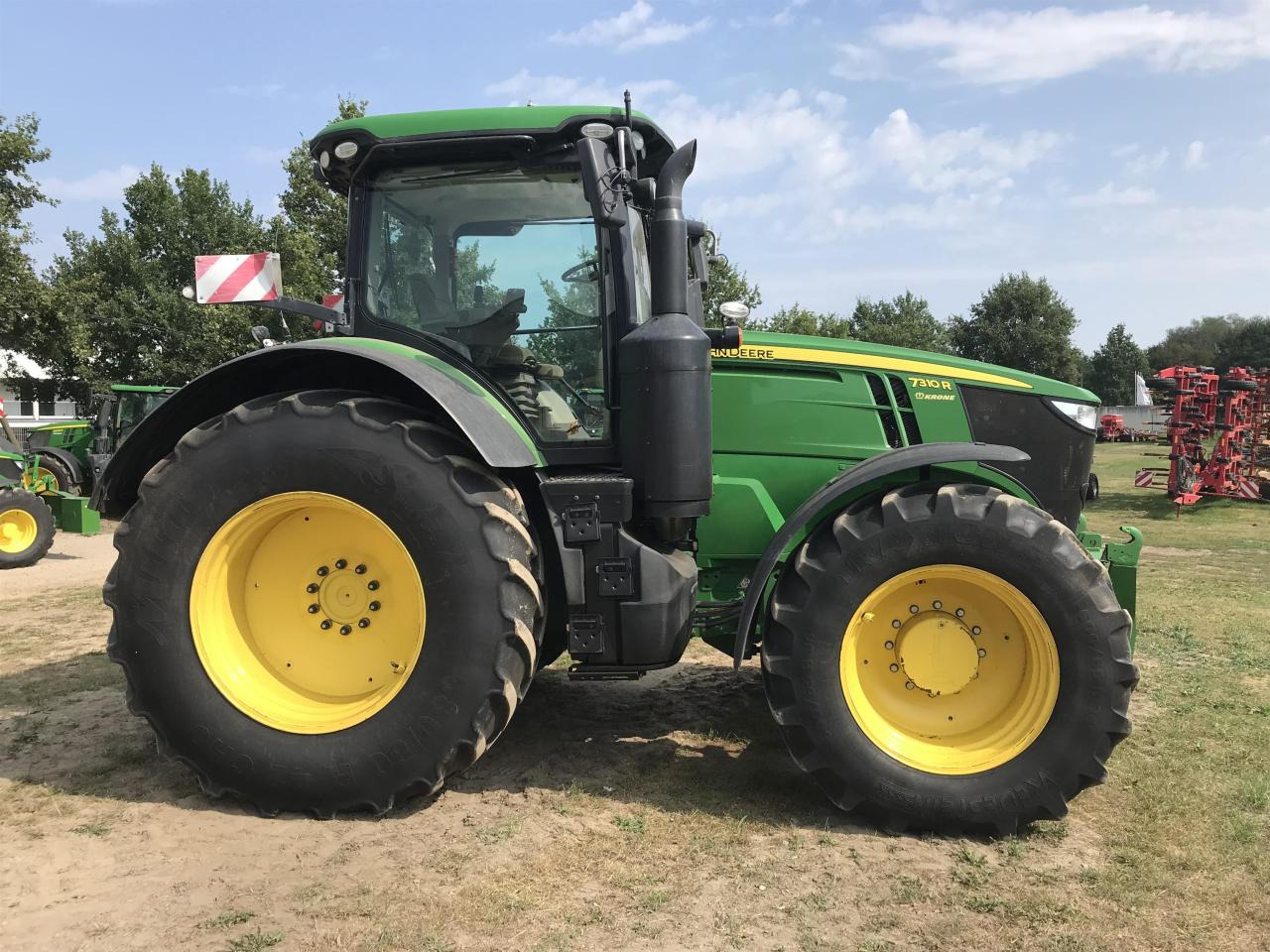 John Deere 7310R - جرار: صورة 2 John Deere 7310R - جرار: صورة 2