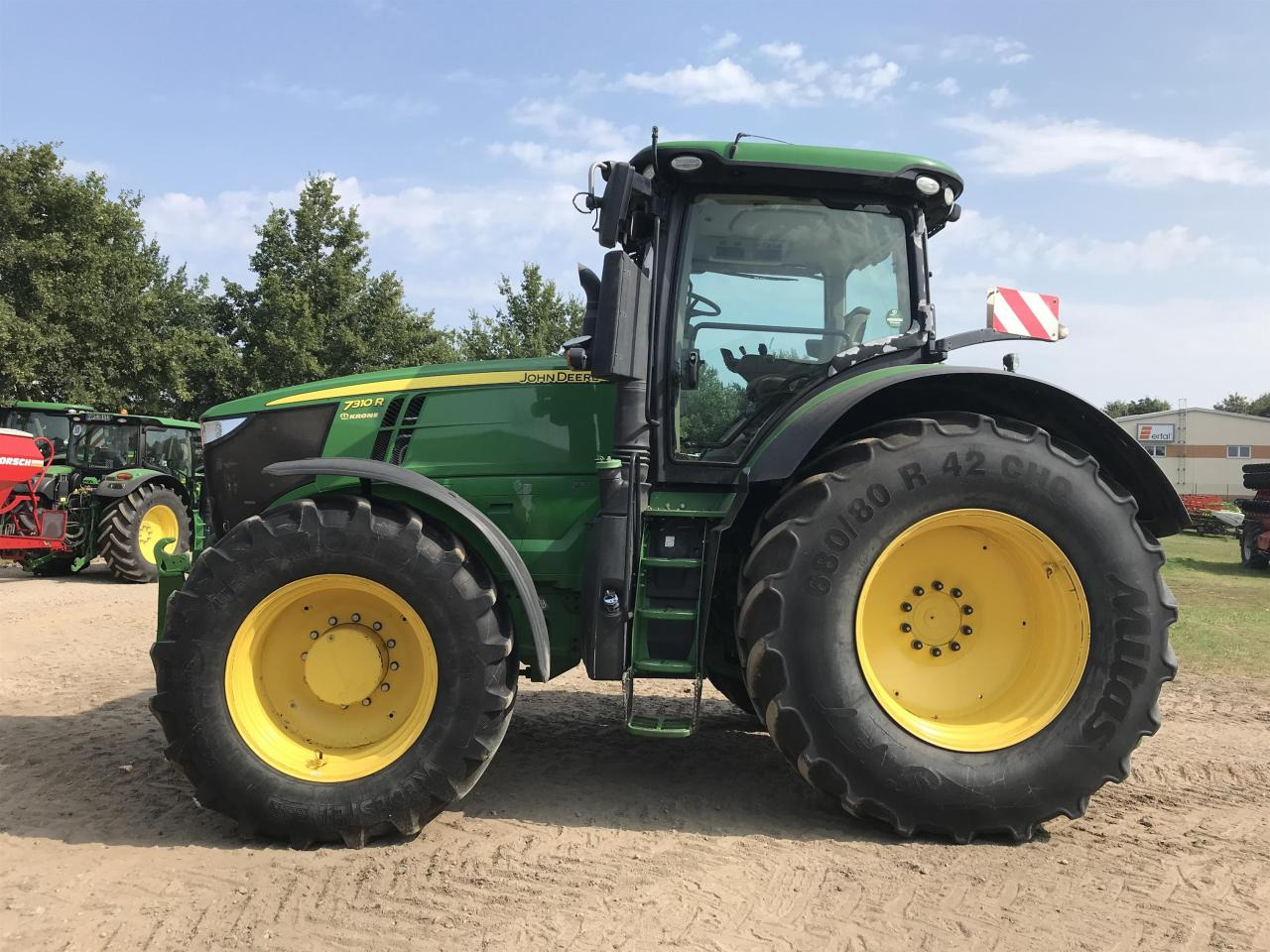 John Deere 7310R - جرار: صورة 1 John Deere 7310R - جرار: صورة 1