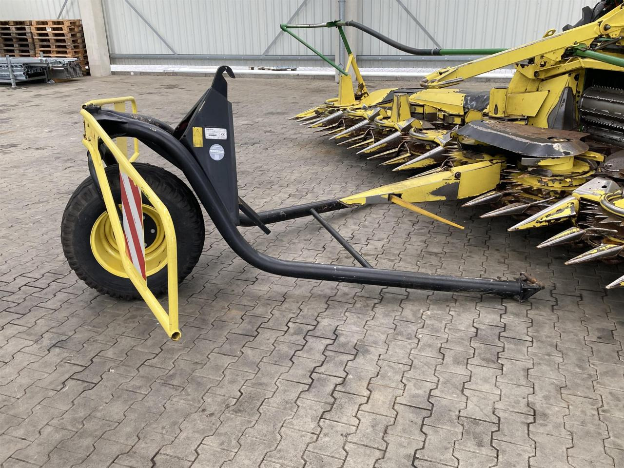 John Deere 7750i - حصادة الأعلاف: صورة 2 John Deere 7750i - حصادة الأعلاف: صورة 2
