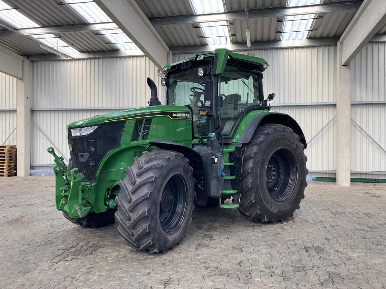 John Deere 7R 310 - جرار: صورة 1 John Deere 7R 310 - جرار: صورة 1