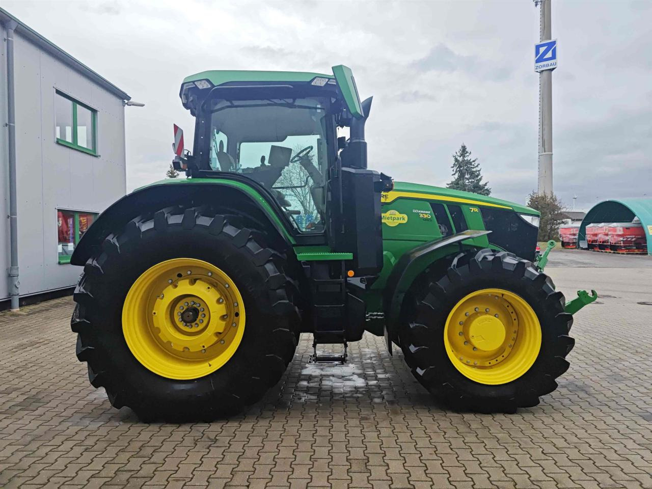 John Deere 7R 330 - جرار: صورة 2 John Deere 7R 330 - جرار: صورة 2