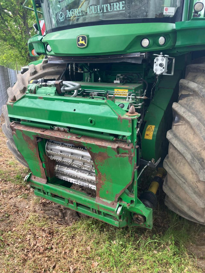 John Deere 8500 - حصادة الأعلاف: صورة 3 John Deere 8500 - حصادة الأعلاف: صورة 3