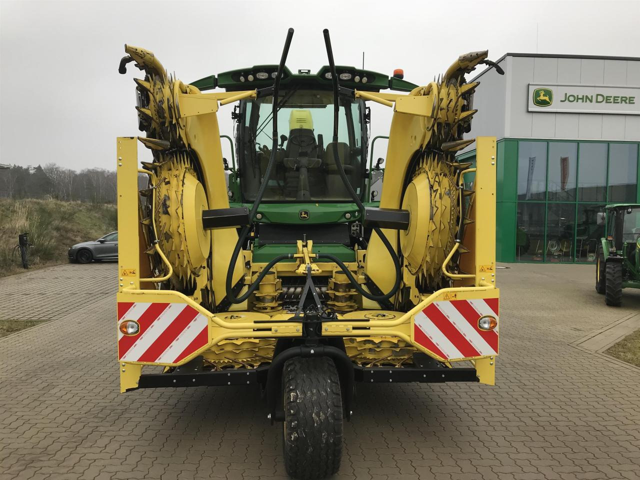 John Deere 8600 - حصادة الأعلاف: صورة 3 John Deere 8600 - حصادة الأعلاف: صورة 3