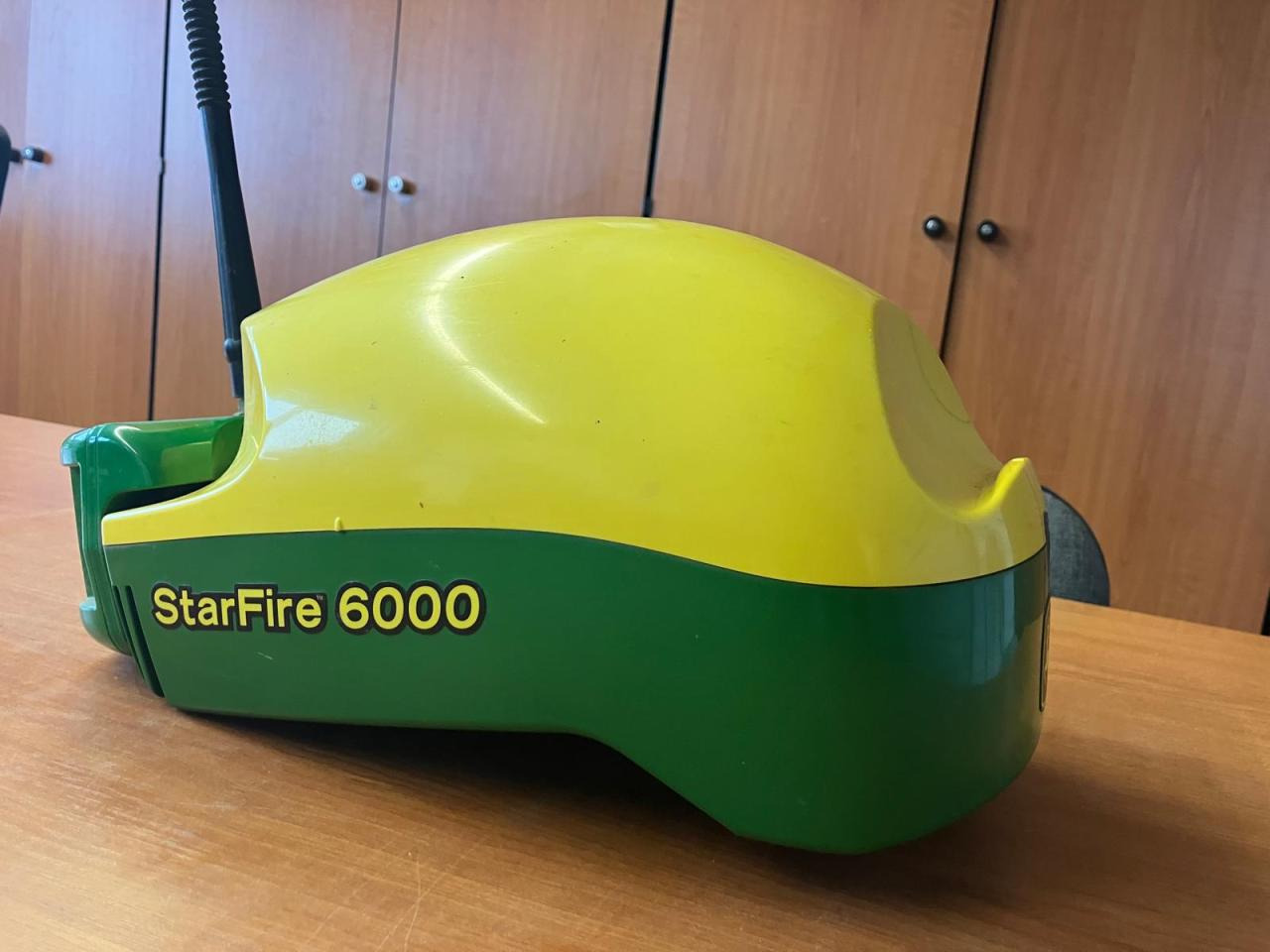 John Deere SF6000 RTK - نظام ملاحة - الآلات الزراعية: صورة 1 John Deere SF6000 RTK - نظام ملاحة - الآلات الزراعية: صورة 1
