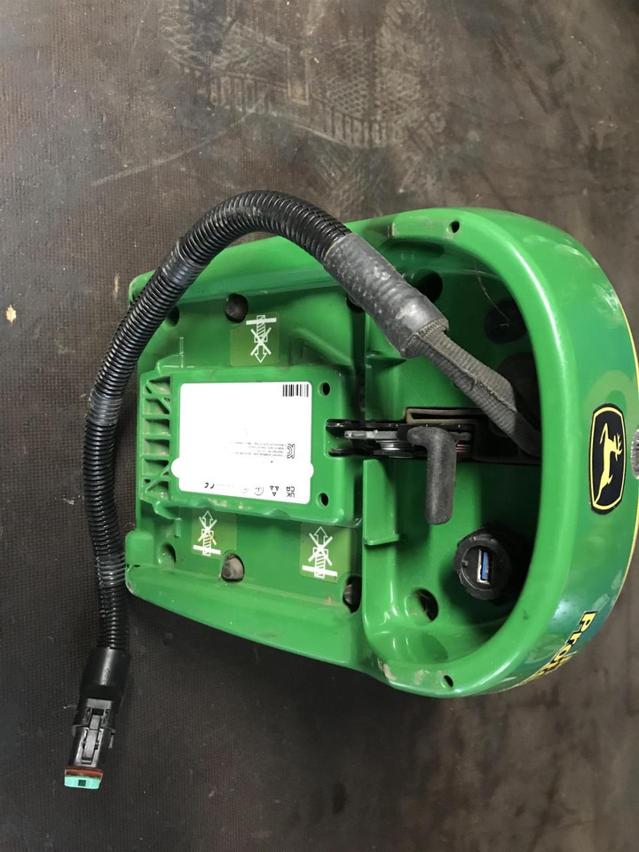 John Deere SF6000 - نظام ملاحة - الآلات الزراعية: صورة 5 John Deere SF6000 - نظام ملاحة - الآلات الزراعية: صورة 5