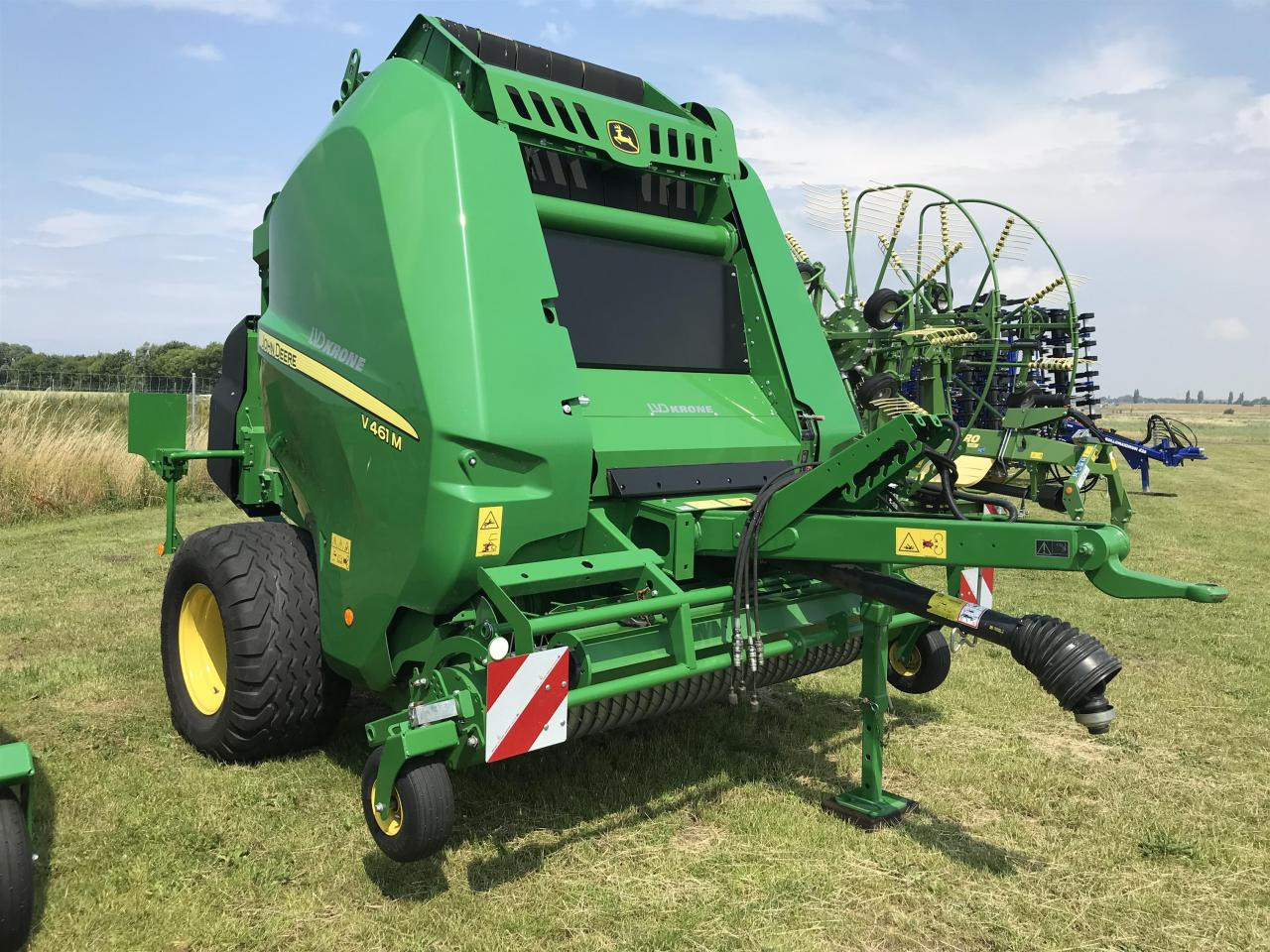John Deere V461M - مكنة: صورة 1 John Deere V461M - مكنة: صورة 1