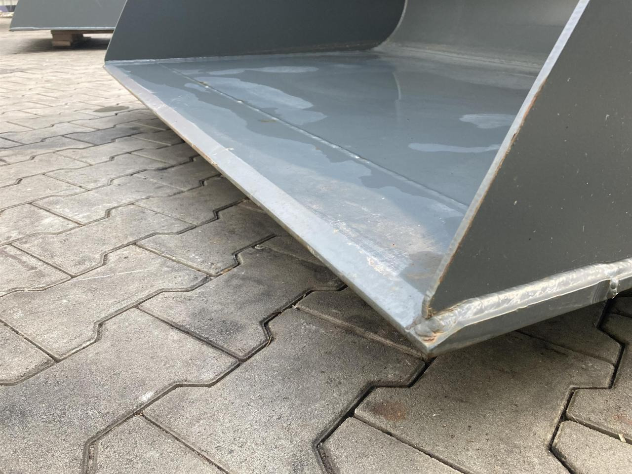 Kramer 1600 mm - بكت: صورة 3 Kramer 1600 mm - بكت: صورة 3