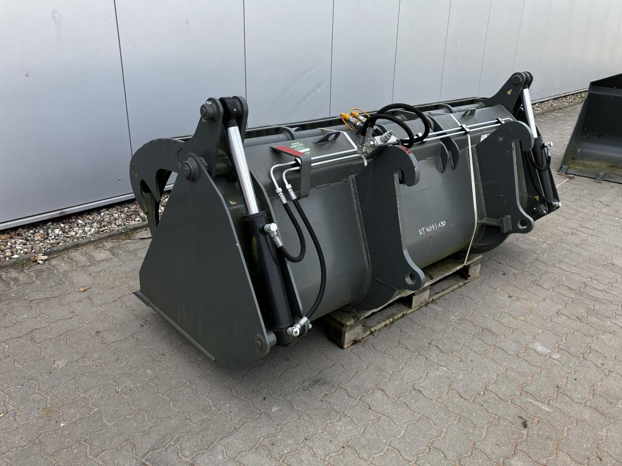 Kramer 2400 mm - بكت: صورة 5 Kramer 2400 mm - بكت: صورة 5