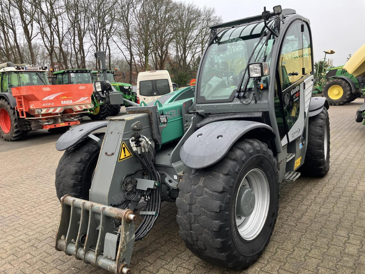 Kramer KT557 - رافعة تلسكوبية: صورة 2 Kramer KT557 - رافعة تلسكوبية: صورة 2