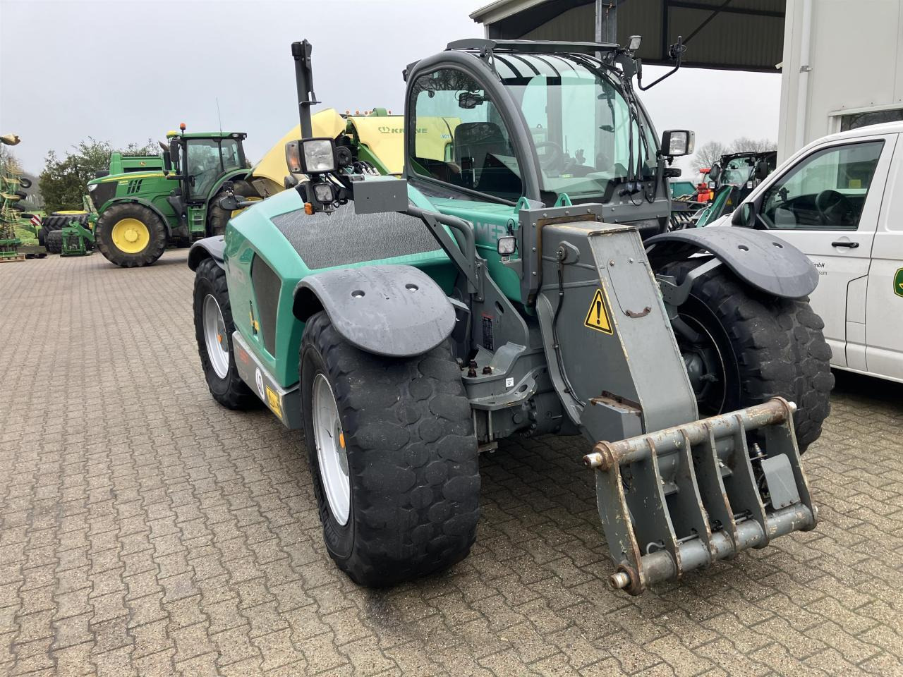 Kramer KT557 - رافعة تلسكوبية: صورة 1 Kramer KT557 - رافعة تلسكوبية: صورة 1