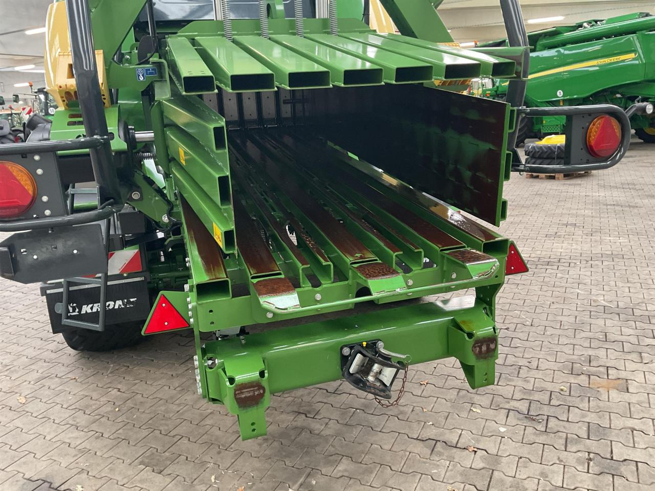 Krone Big Pack 1270 VC - مكبس البالات المستطيله: صورة 5 Krone Big Pack 1270 VC - مكبس البالات المستطيله: صورة 5