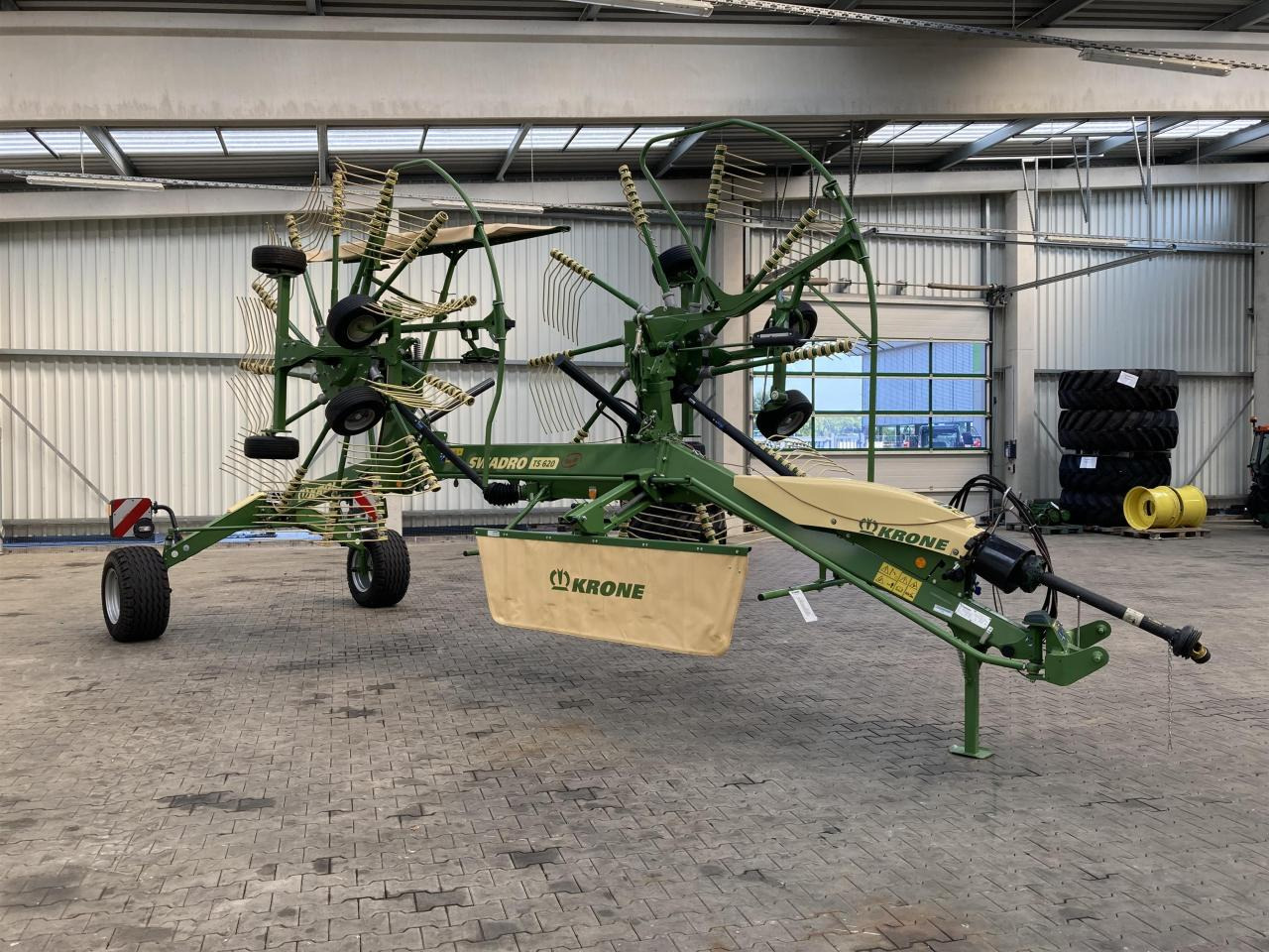 Krone Swadro TS 620 Twin - آلة تيبيس العشب/ آلة جمع العشب: صورة 1 Krone Swadro TS 620 Twin - آلة تيبيس العشب/ آلة جمع العشب: صورة 1