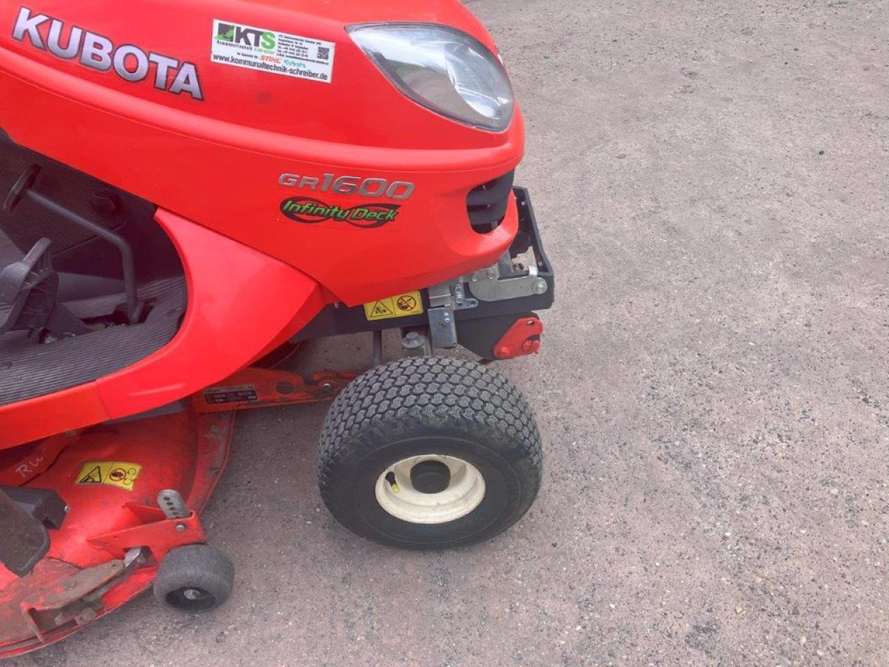 Kubota GR1600-ID-II - جزازة أعشاب الحدائق: صورة 3 Kubota GR1600-ID-II - جزازة أعشاب الحدائق: صورة 3