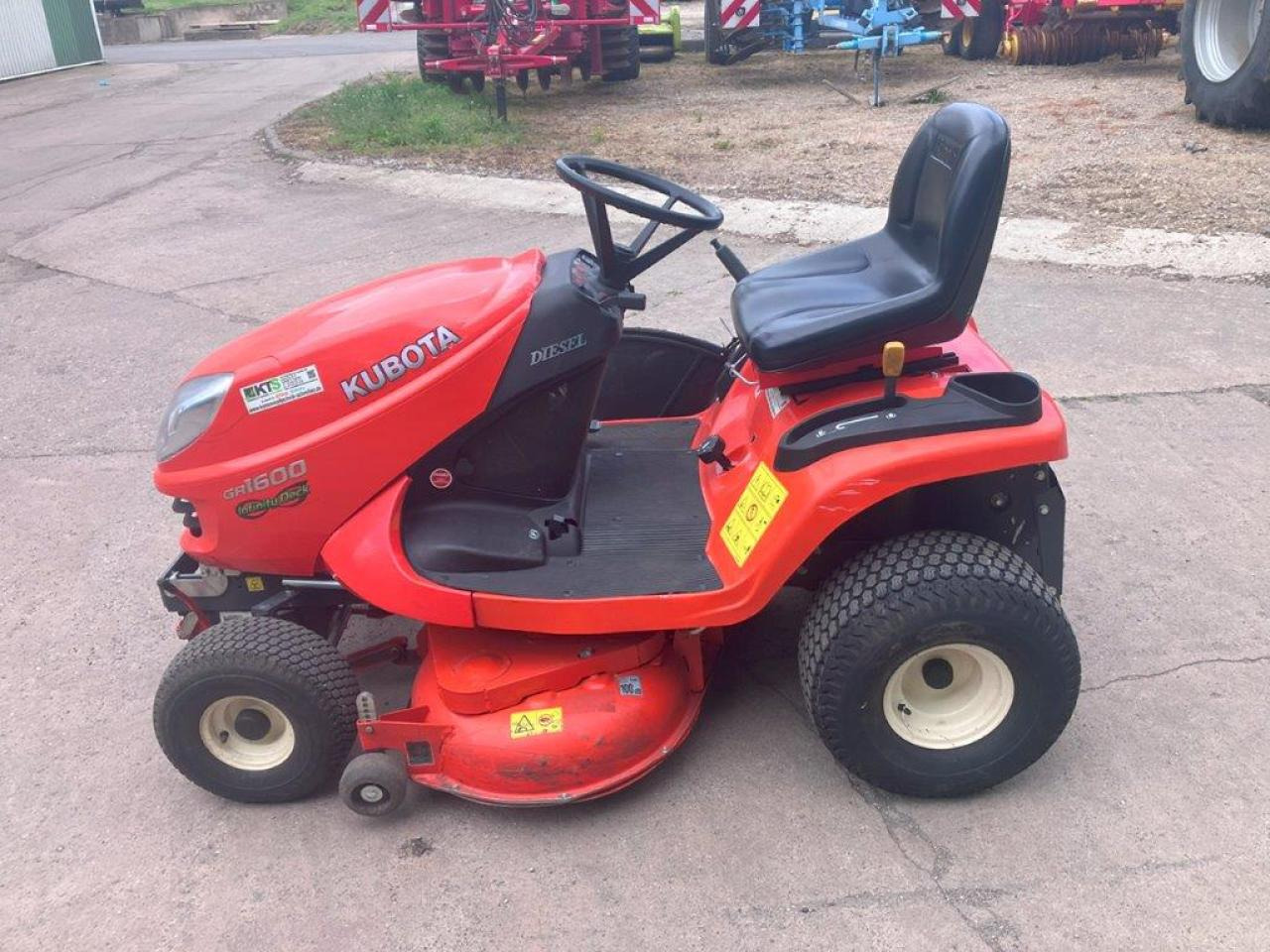 Kubota GR1600-ID-II - جزازة أعشاب الحدائق: صورة 1 Kubota GR1600-ID-II - جزازة أعشاب الحدائق: صورة 1