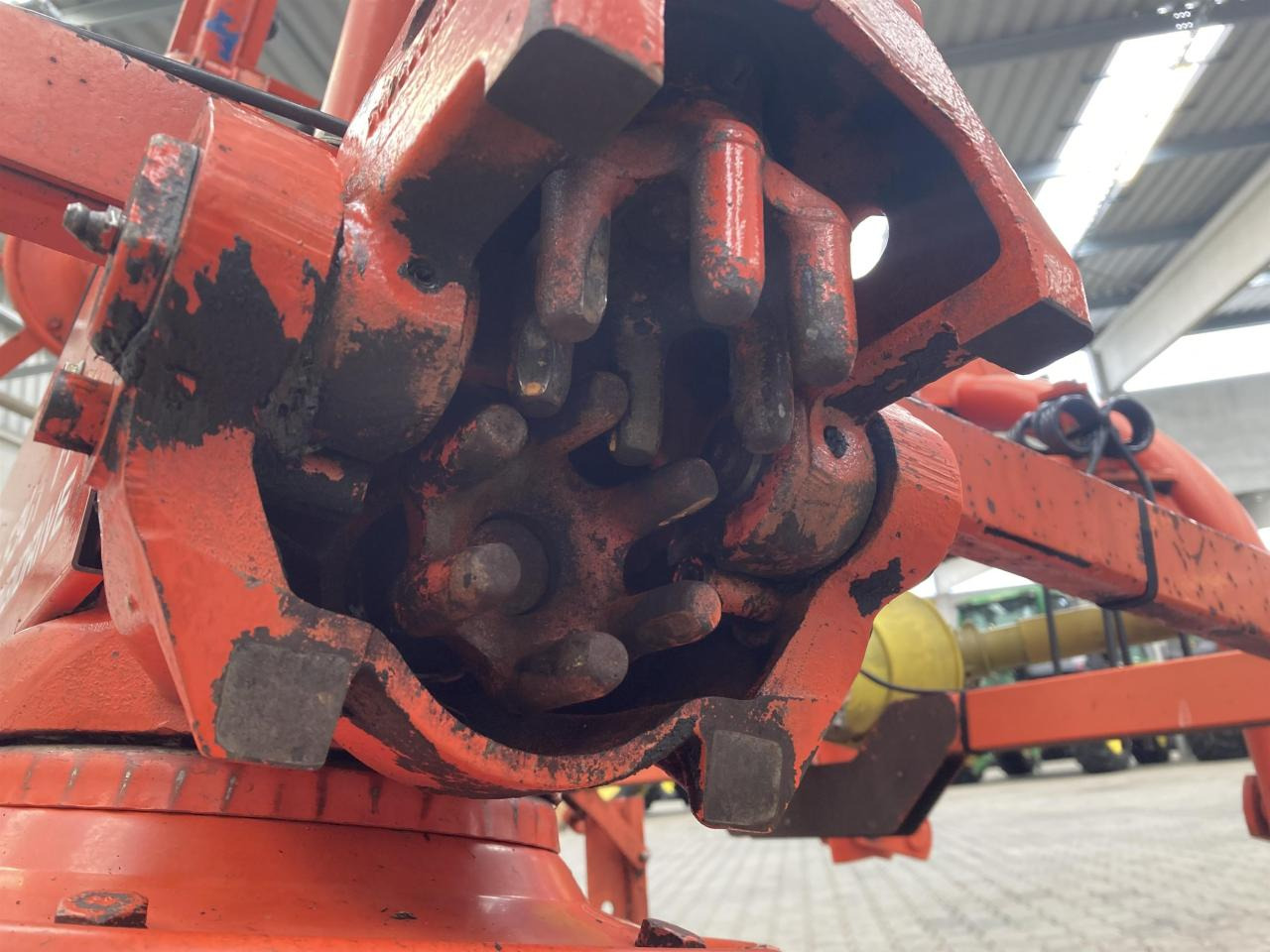 Kuhn GF 6301 MH - آلة تيبيس العشب/ آلة جمع العشب: صورة 4 Kuhn GF 6301 MH - آلة تيبيس العشب/ آلة جمع العشب: صورة 4