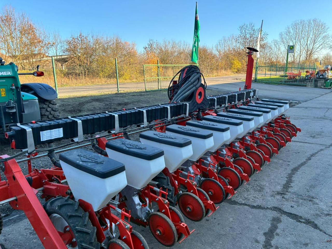 Kuhn PL2 Monob 6M00 12RG - آلة نثر البذور الدقيقة: صورة 3 Kuhn PL2 Monob 6M00 12RG - آلة نثر البذور الدقيقة: صورة 3