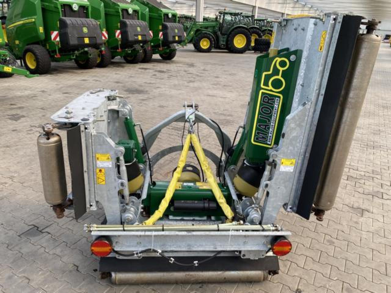 Major MJ71-340 - جزازة أعشاب الحدائق: صورة 4 Major MJ71-340 - جزازة أعشاب الحدائق: صورة 4