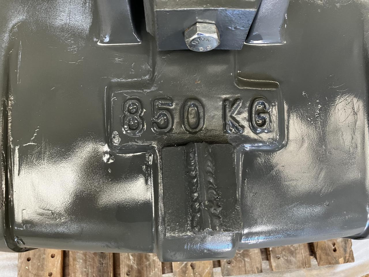 Massey Ferguson MF 850 kg - ملحق: صورة 3 Massey Ferguson MF 850 kg - ملحق: صورة 3