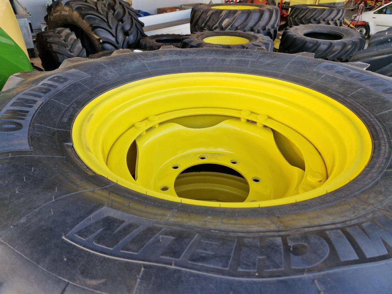 Michelin 420/70R24 - إطارات - الآلات الزراعية: صورة 2 Michelin 420/70R24 - إطارات - الآلات الزراعية: صورة 2